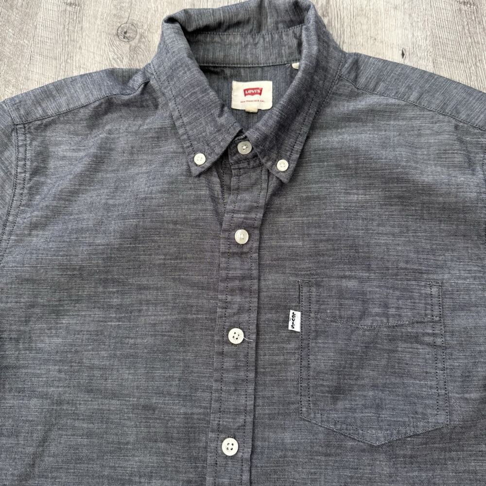 Levi’s Shirt Mens Sz Small Short Sleeve Gray Woven Button Up 100% Cotton Pocket - Picture 7 of 7